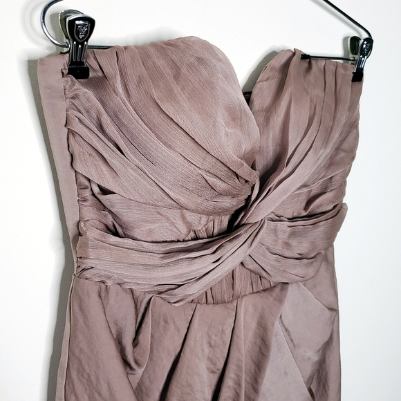 ➡️ SOLD Beautiful Strapless Ruched Dress - Picture 3 of 8